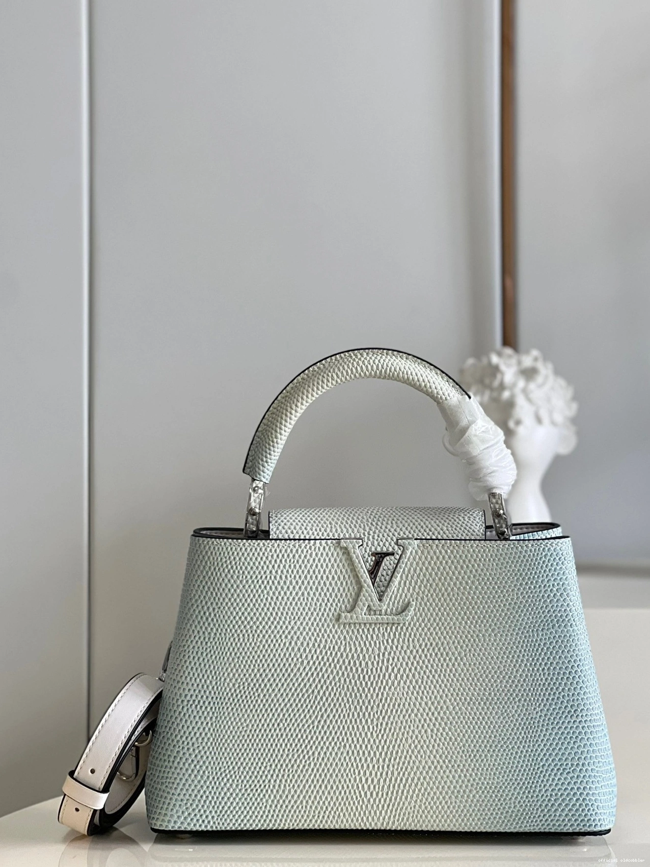 Official oldcobbler VUITTON CAPUCINES LOUIS BB 0811